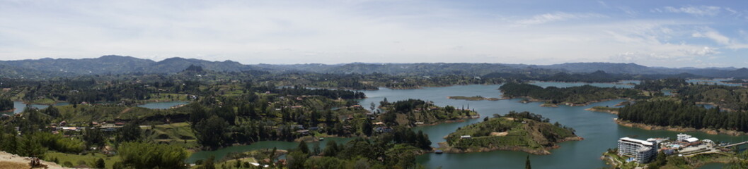 Fototapeta na wymiar Guatape, Antioquia, Colombia - panoramic view, landscape - Guatapé & El Peñón