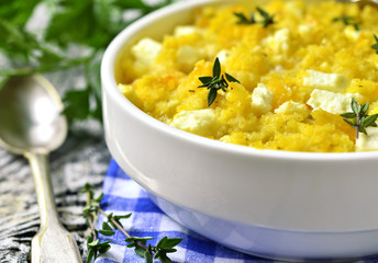 Spicy millet casserole with pumpkin and feta.