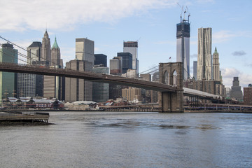 Naklejka premium Manhattan and Brooklyn bridge view