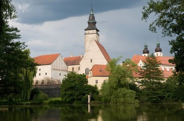 Naklejka premium Telc, the historic renaissance town surrounded by ponds in the Vysocina, Czech Republic.