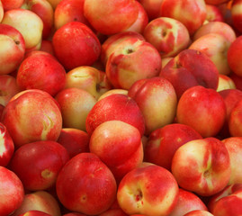 Fototapeta na wymiar peaches on market
