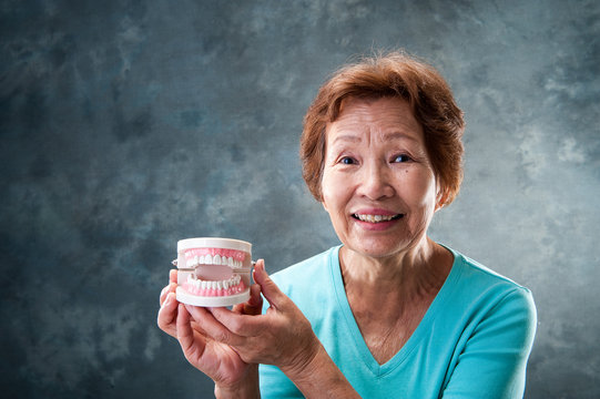 高齢者と歯の健康