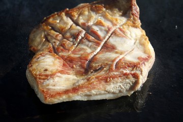 levure de porc grillée à la plancha