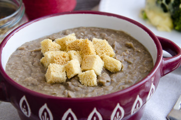 Bean cream soup with croutons