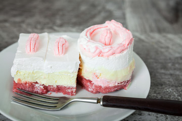 Strawberry Cake