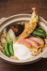 鍋焼きうどん