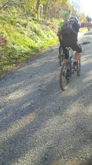 Naklejka premium ciclisti salita