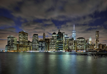 Fototapeta na wymiar New York City at night