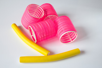 уход за волосами расчески резинки инструменты парикмахер