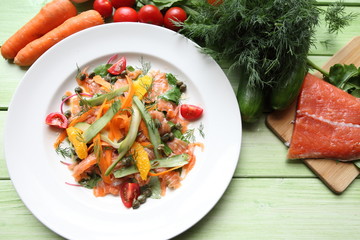 Salmon salad with orange