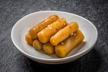 ごぼうの煮物　seasoned Japanese food of the burdock