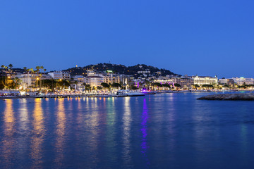 Fototapeta na wymiar Cannes in France in the evening