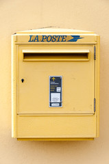 Yellow french letterbox 