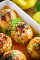quince stuffed with meat