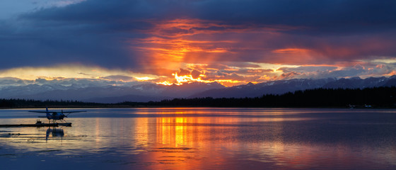 Fototapeta na wymiar Sunrise at Homer Alaska over Beluga lake