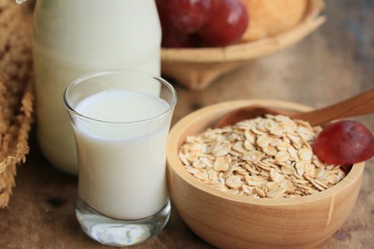 oat flakes with milk