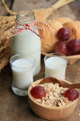 oat flakes with milk