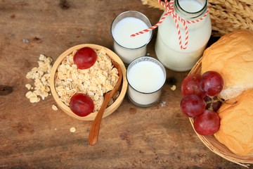 oat flakes with milk