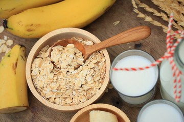 oat flakes with milk