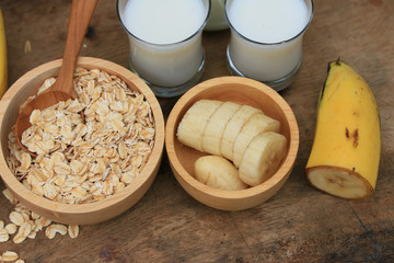 oat flakes with milk