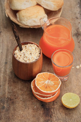 oat flakes with carrot juices