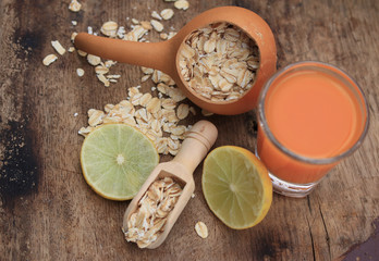 oat flakes with carrot juices