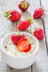 Cottage cheese with strawberry