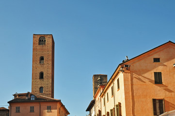 Fototapeta na wymiar Alba e le sue torri, Langhe - Piemonte