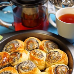 Булочки с маком