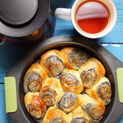 Булочки с маком