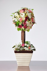 Vases artificial flowers.