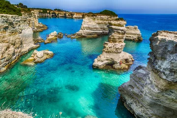Afwasbaar Fotobehang Kust Stapels aan de kust van Salento in Italië