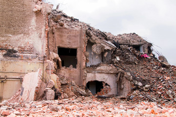 Demolition of buildings in urban