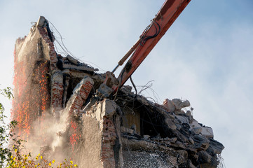 Demolition of buildings in urban