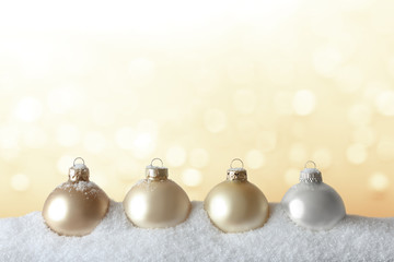 Christmas tree ornaments snow gold