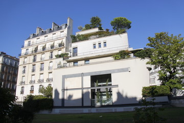 Immeuble moderne à Paris
