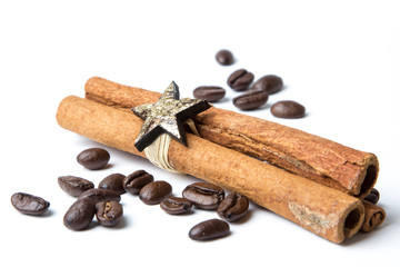 Zimtstangen, Kaffeebohnen