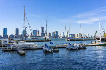 Fototapeta na wymiar Bootshafen am Battery Park New York