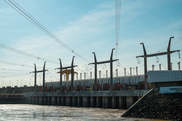 Fototapeta na wymiar Salto power plant dam