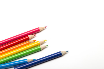 カラフルな色鉛筆
