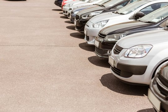 Fototapeta View of row new car 