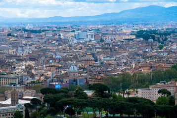 Obraz premium A view of Rome from the top of Saint Peter's Basilica