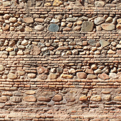 Alhambra de Grenade / mur en pierres et briques - Espagne (Andalousie)