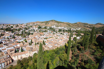 Fototapeta na wymiar Grenade et Sacromonte vue de l'Alhambra - Espagne (Andalousie)