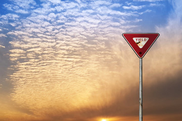 미국 도로표지, 양보