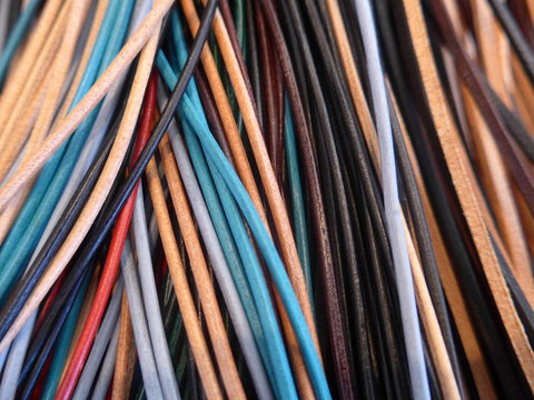 Many colorful straps - Bild
