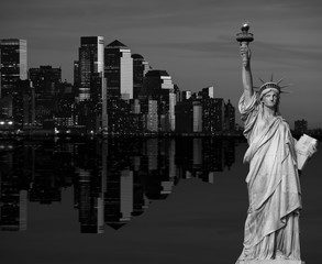 Fototapeta premium new york cityscape skyline at night, nyc, usa