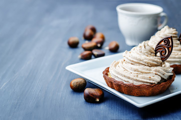chocolate tartlet with chestnut cream frosting