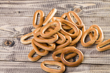  Hard cracknels heaped on plate