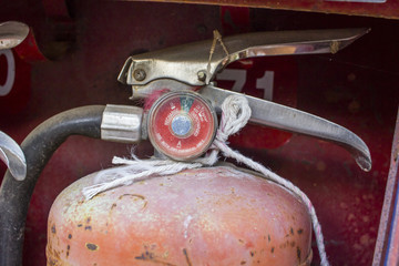 The old fire extinguishers available in fire emergencies - deteriorate, neglect